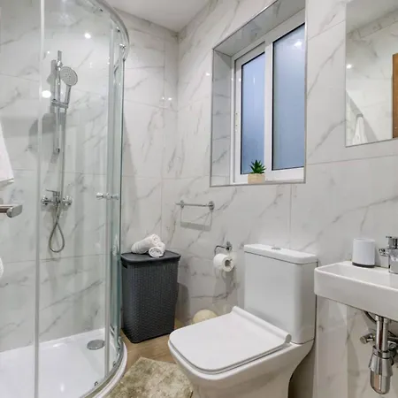 Grand 3bed Burseley Terrace Fl2 Swieqi By Homely Is-Swieqi