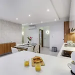Grand 3bed Burseley Terrace Fl2 Swieqi By Homely * Is-Swieqi