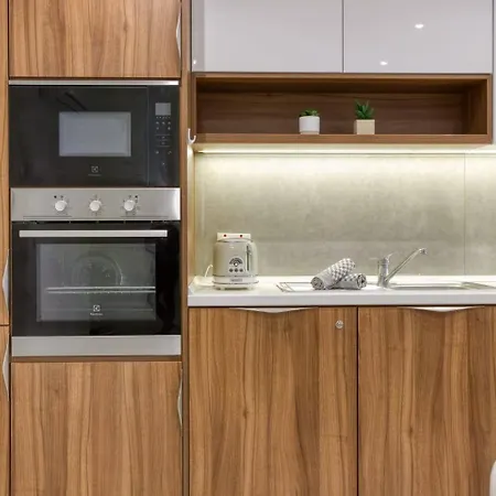 Grand 3bed Burseley Terrace Fl2 Swieqi By Homely