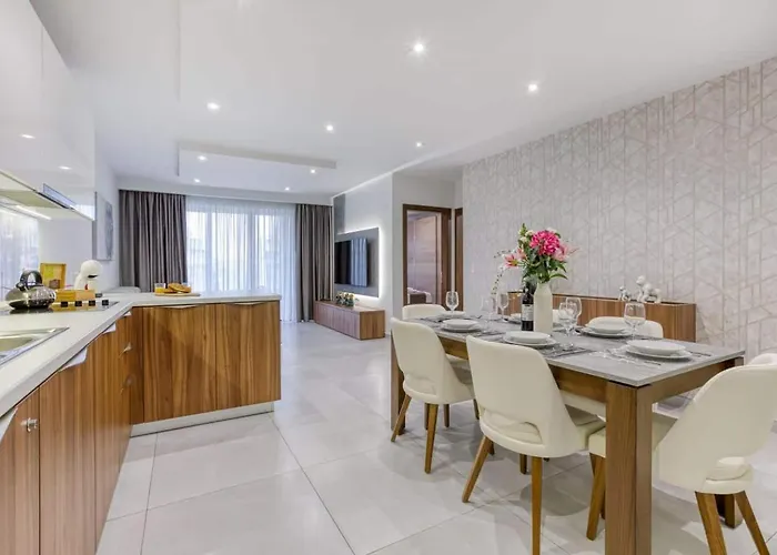 Grand 3bed Burseley Terrace Fl2 Swieqi By Homely Appartamento