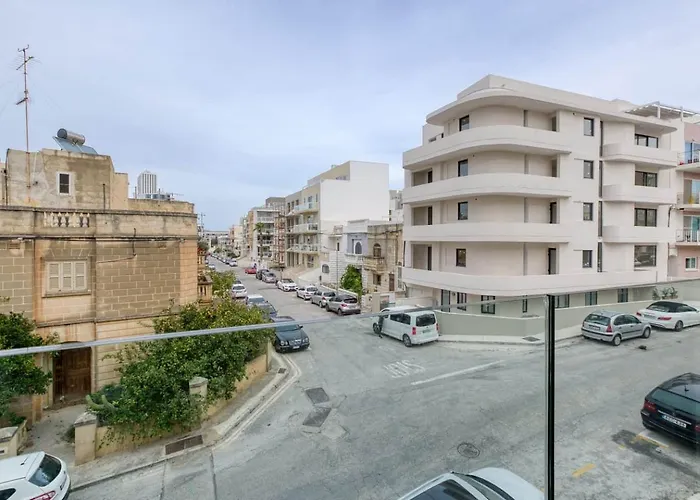 Grand 3bed Burseley Terrace Fl2 Swieqi By Homely * Is-Swieqi