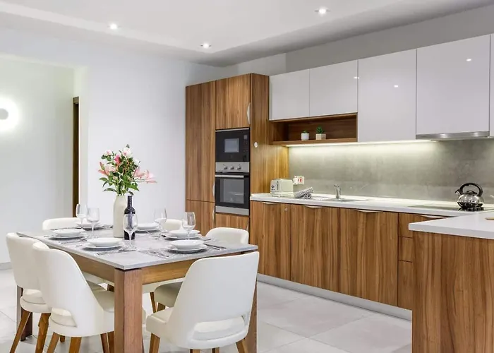 Grand 3bed Burseley Terrace Fl2 Swieqi By Homely Is-Swieqi