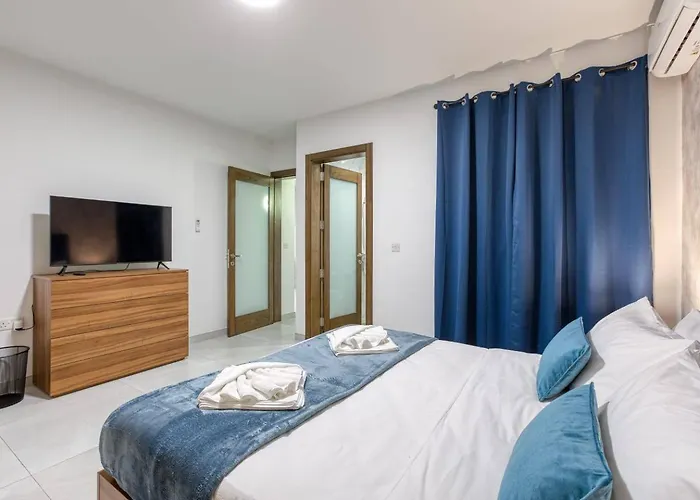 Grand 3bed Burseley Terrace Fl2 Swieqi By Homely *